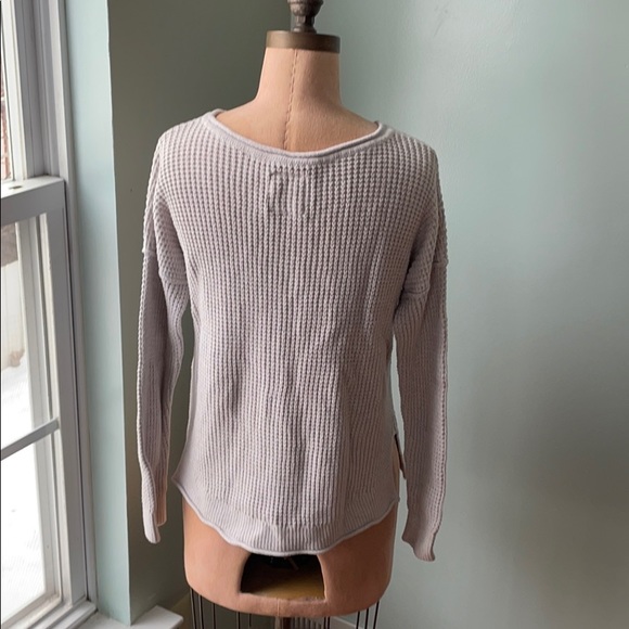 Hollister Long Sleeve Sweater - Picture 5 of 5